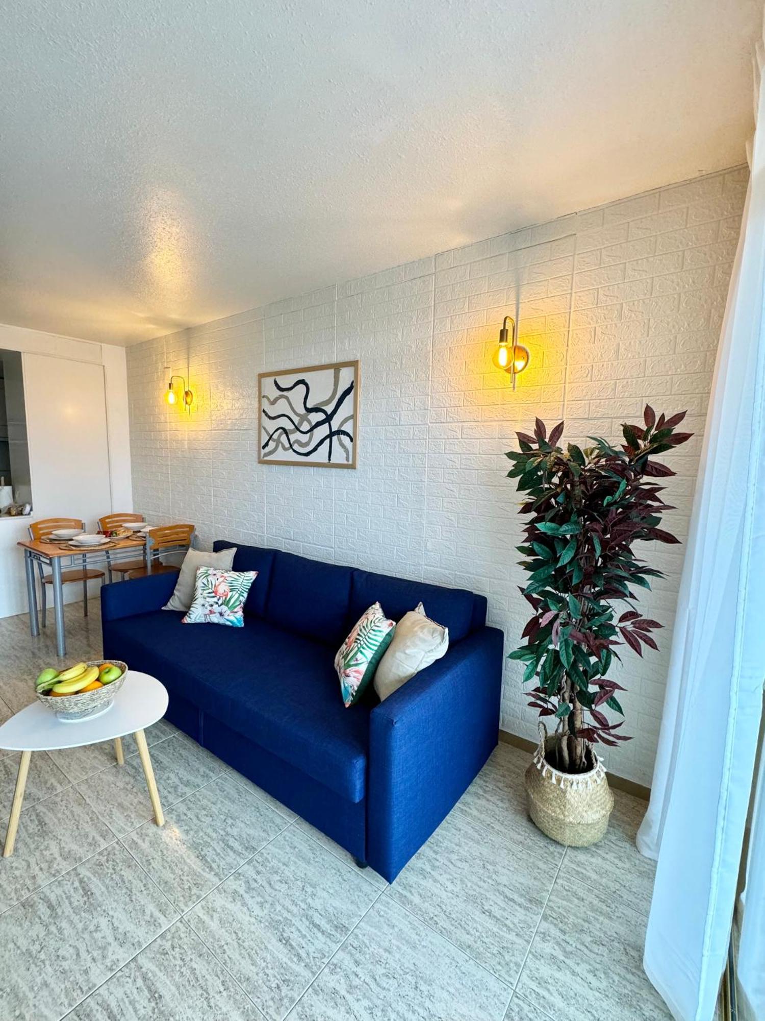 Completo Junto A La Playa Apartment *